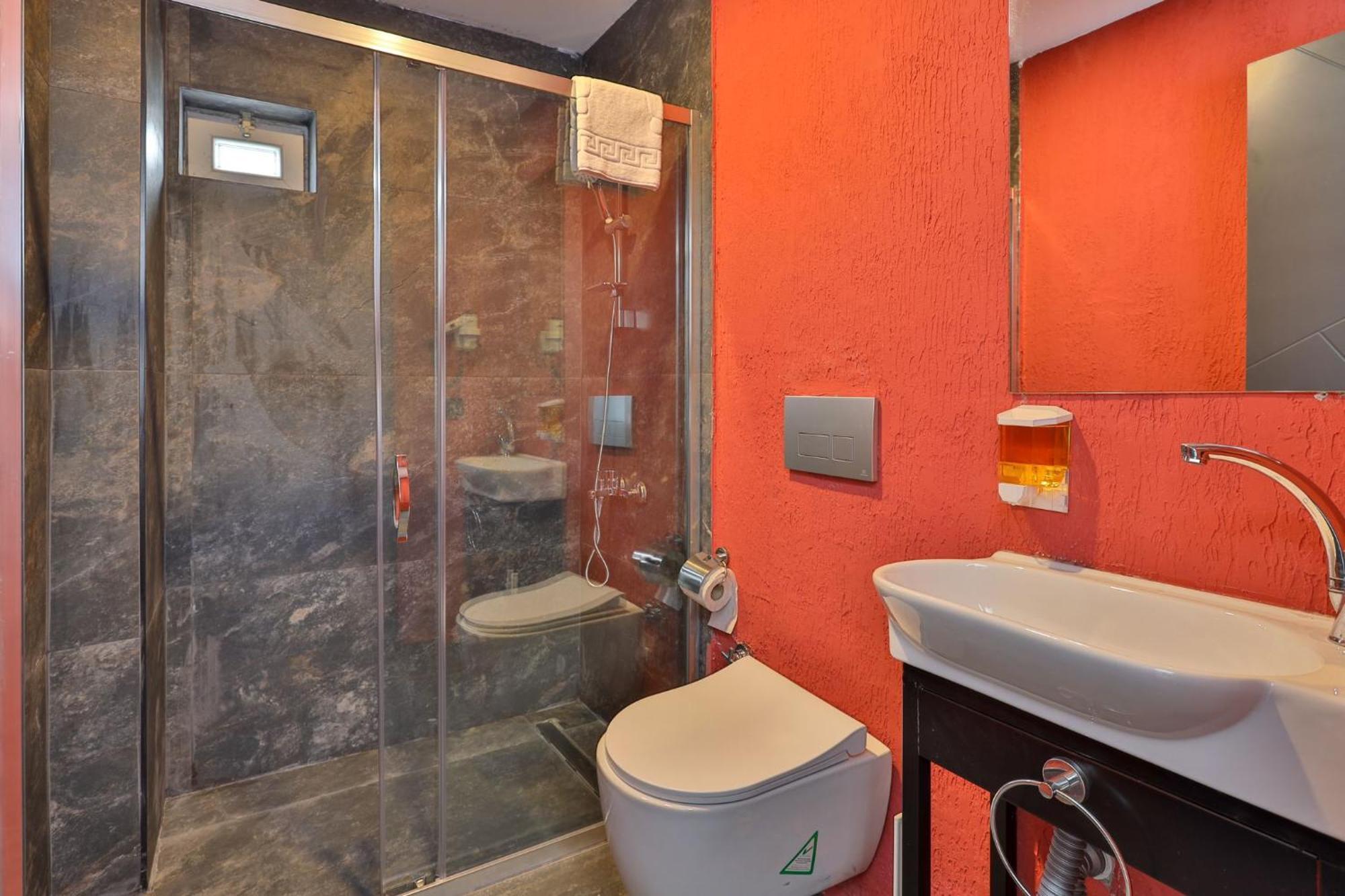 Wolf Of The City Hotel & Spa Antalya Exterior photo
